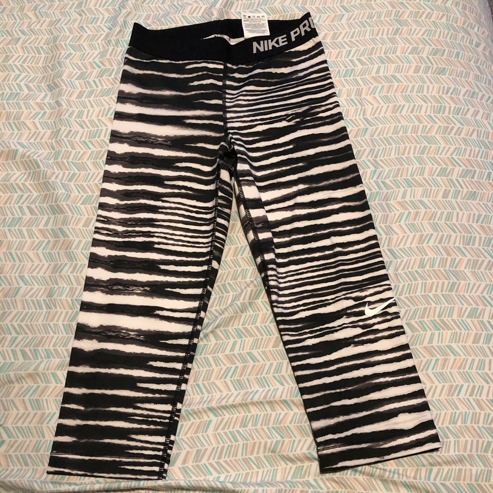 Nike Pro Capri Leggings